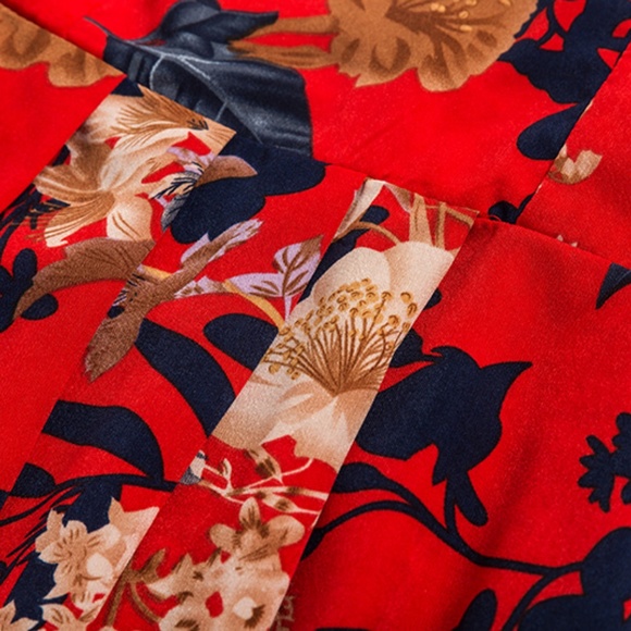 BRAND NEW Lace Up Pleated Red Floral Maxi Dress - Picture 6 of 8